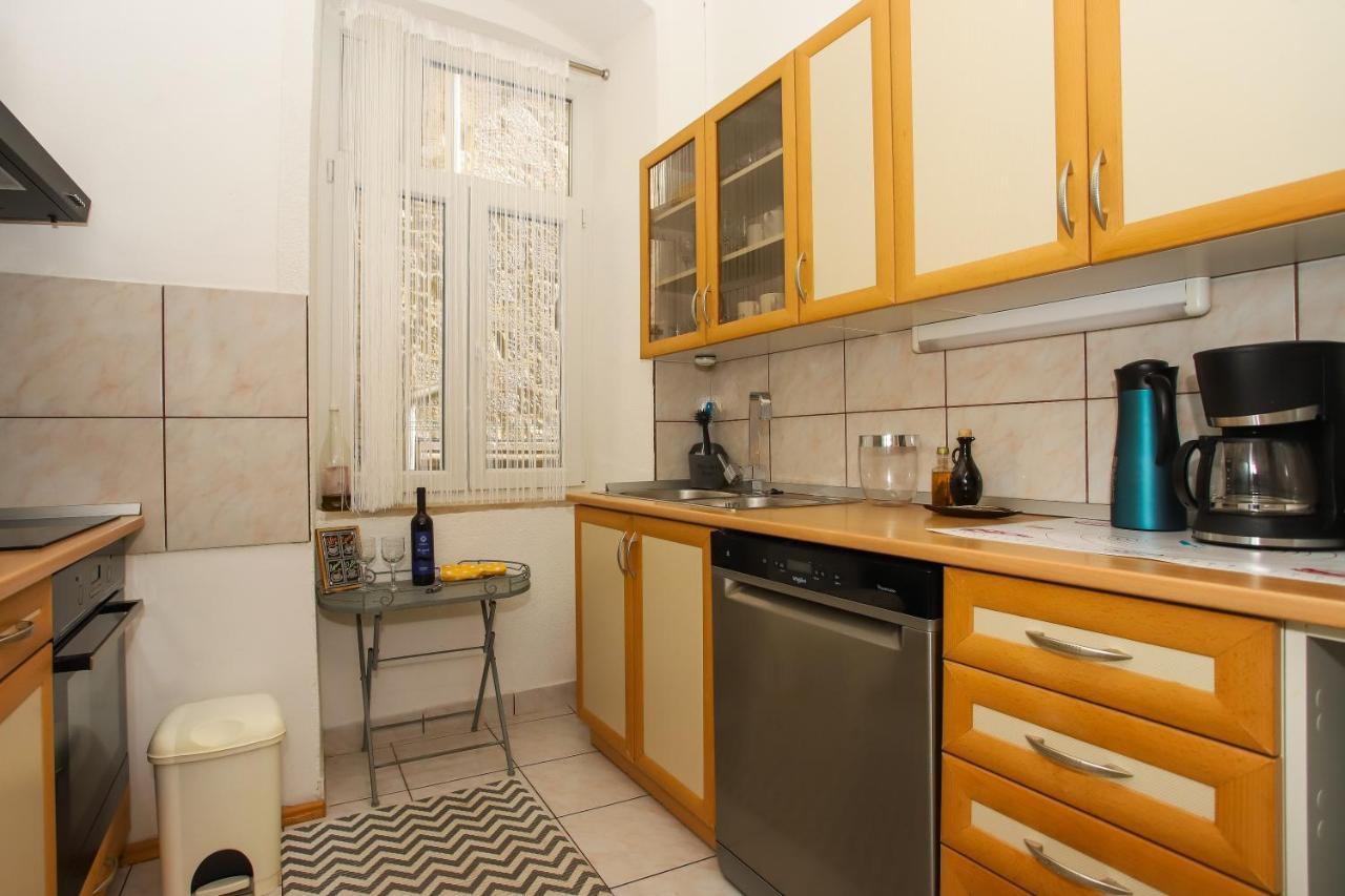 Dragazzo Apartment Трогир Екстериор снимка